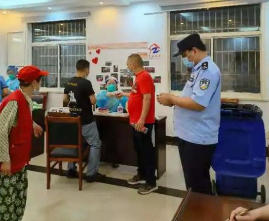 【英雄就在身邊】沒事沒事，我還能再走兩步！