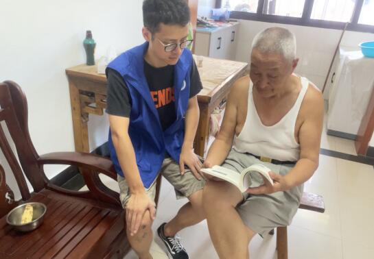 牛首社區(qū)：上門送學(xué)暖人心 黨史學(xué)習(xí)不掉隊