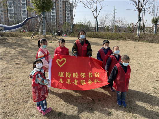 殷巷社區(qū):傳承雷鋒精神 爭當(dāng)環(huán)保衛(wèi)士