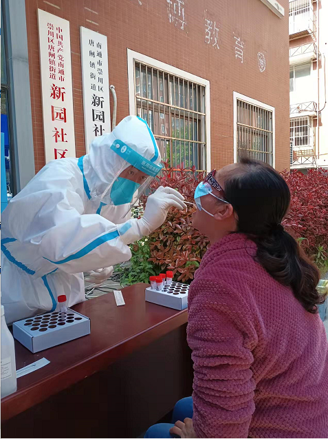 口腔醫(yī)生周淼，志愿服務點贊